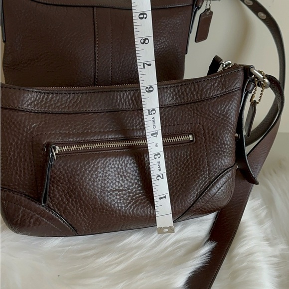 2 Coach Vintage EUC - Picture 12 of 15